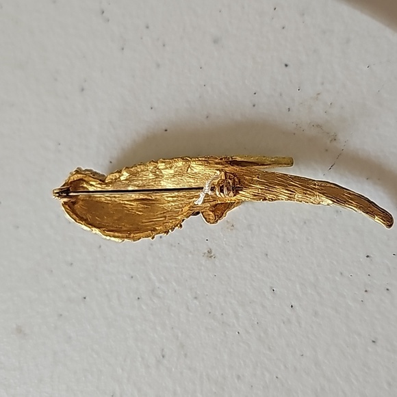 Vintage BIRD pin - Picture 3 of 3